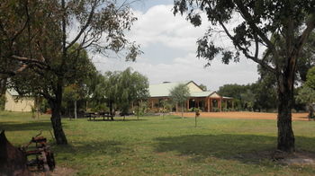 Enderslie House Bed & Breakfast & Farmstay