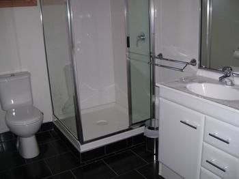 Glenayr Apartments photo 4