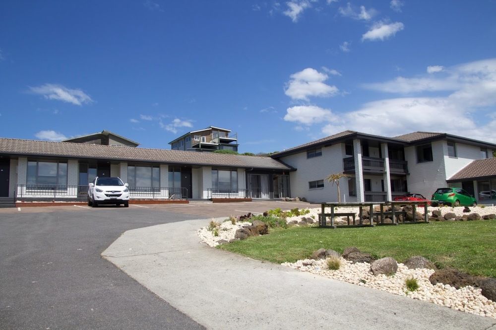 Southern Ocean Motor Inn image 1