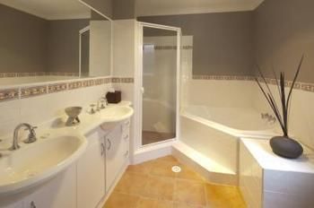 Avon Lodge Bribie Island photo 2