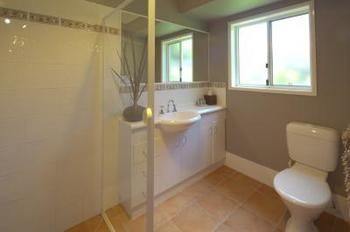 Avon Lodge Bribie Island photo 3