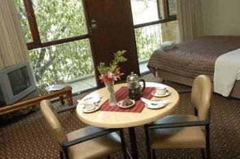 Parade Inn photo 2
