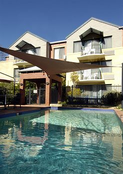 Darby Park Serviced Residences Subiaco photo 2