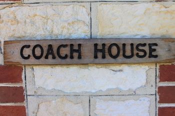 Duxton Coach House photo 5