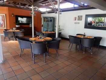 Hotel Lounge