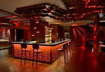 Hotel Bar
