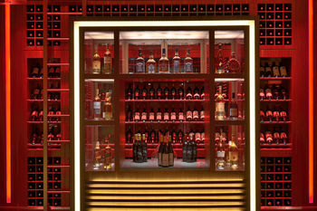 Hotel Lounge