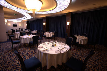 Hotel Lounge