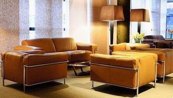 Hotel Lounge