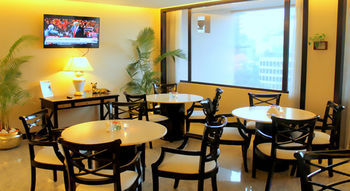Executive Lounge