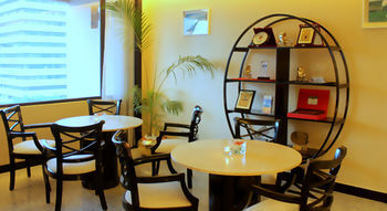 Executive Lounge