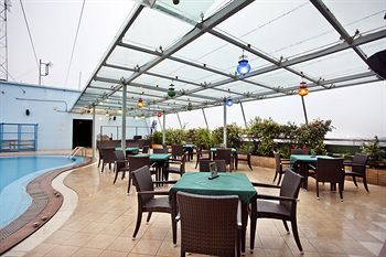 Rooftop Pool
