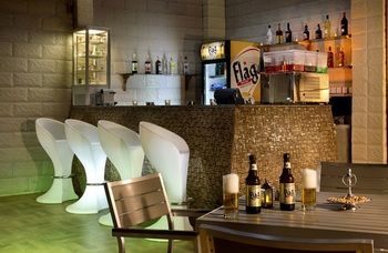 Poolside Bar