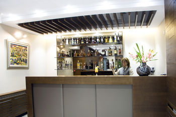 Hotel Bar
