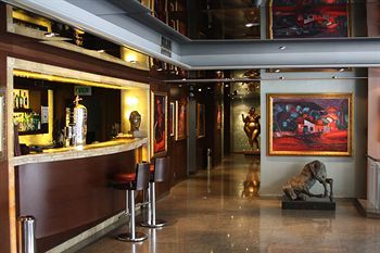 Hotel Bar