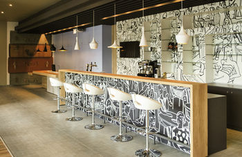Hotel Lounge