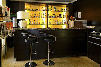 Hotel Lounge