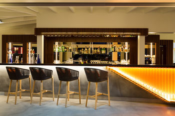 Hotel Lounge