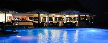 Poolside Bar