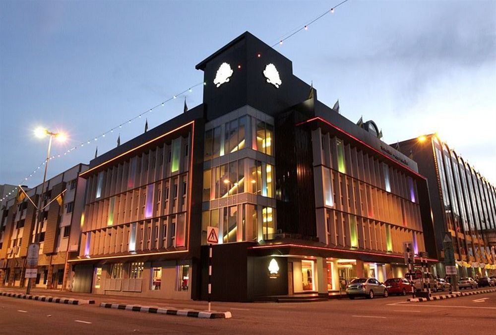 The Brunei Hotel Bandar Seri Begawan Brunei thumbnail