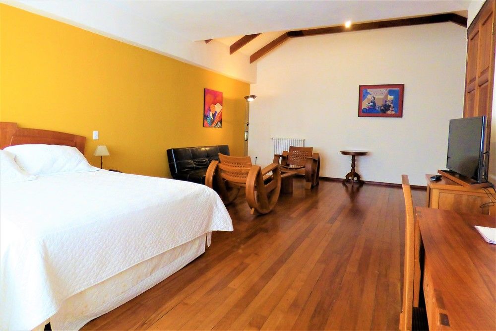 Hotel Villa Antigua スクル Bolivia thumbnail