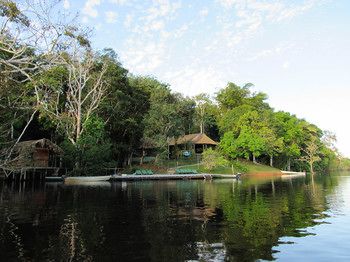 Dolphin Lodge