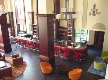 Hotel Lounge