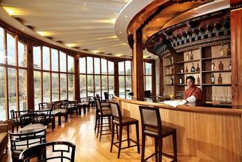 Hotel Lounge