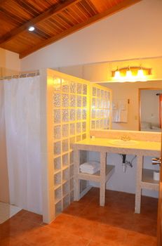 The Log Cab-Inn photo 4