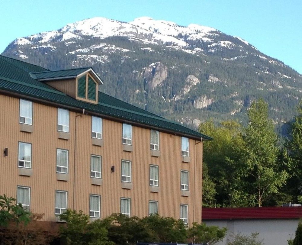 Mountain Retreat Hotel image 1