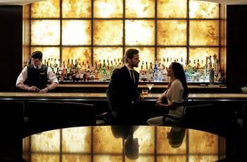 Hotel Bar