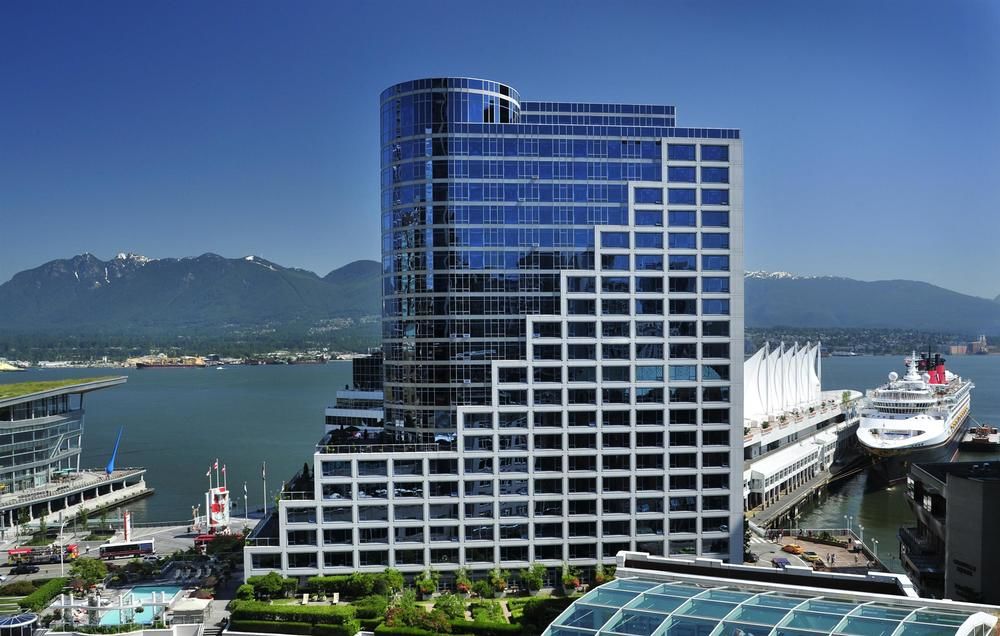 The Fairmont Waterfront image 1