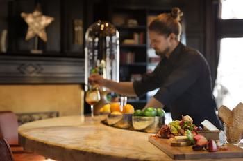 Hotel Bar