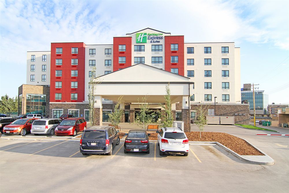 Holiday Inn Express and Suites Calgary University image 1