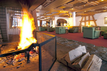 Hotel Lounge
