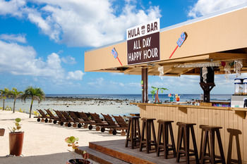Poolside Bar