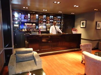 Hotel Lounge