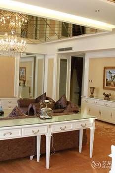 Palace Wingoal Grand Hotel photo 5