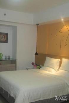 Constellation Hotel photo 4