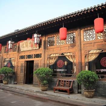 Dragon Hotel