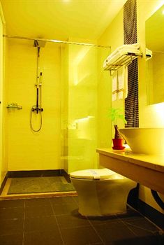 One Plus One Business Hotel