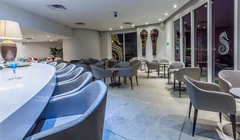 Hotel Lounge