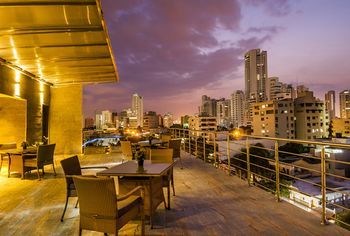 Hotel Bar