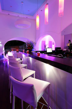 Hotel Bar