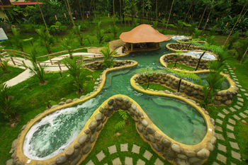 Poolside Bar