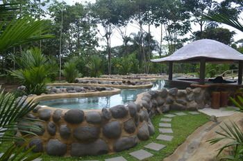 Poolside Bar