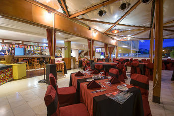 Hotel Lounge