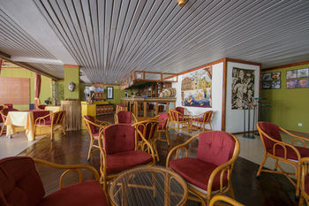 Hotel Lounge