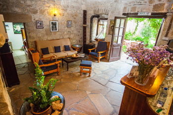 Vasilias Nikoklis Inn Paphos photo 2