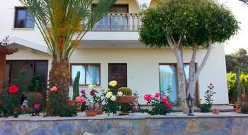 Georgias Apartments